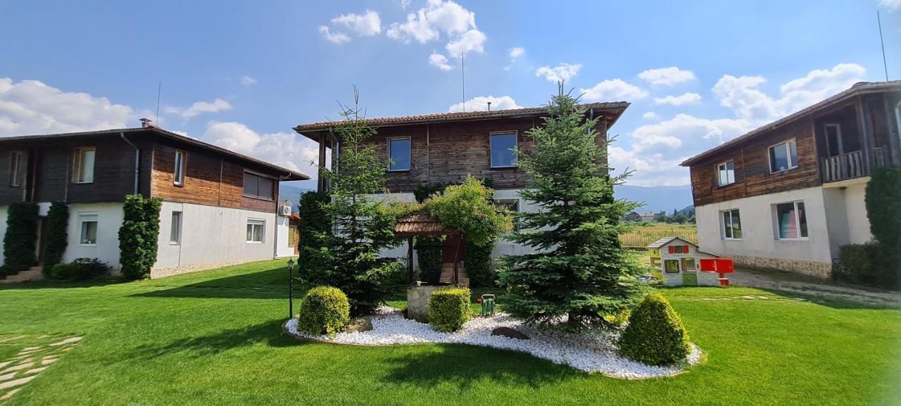 Апартаменти За Гости"Никол"Ап1 Raduil Exterior photo